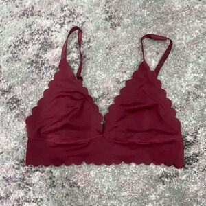 Me to We Women's Red Burgundy Scalloped Swim Bikini Top Sz M